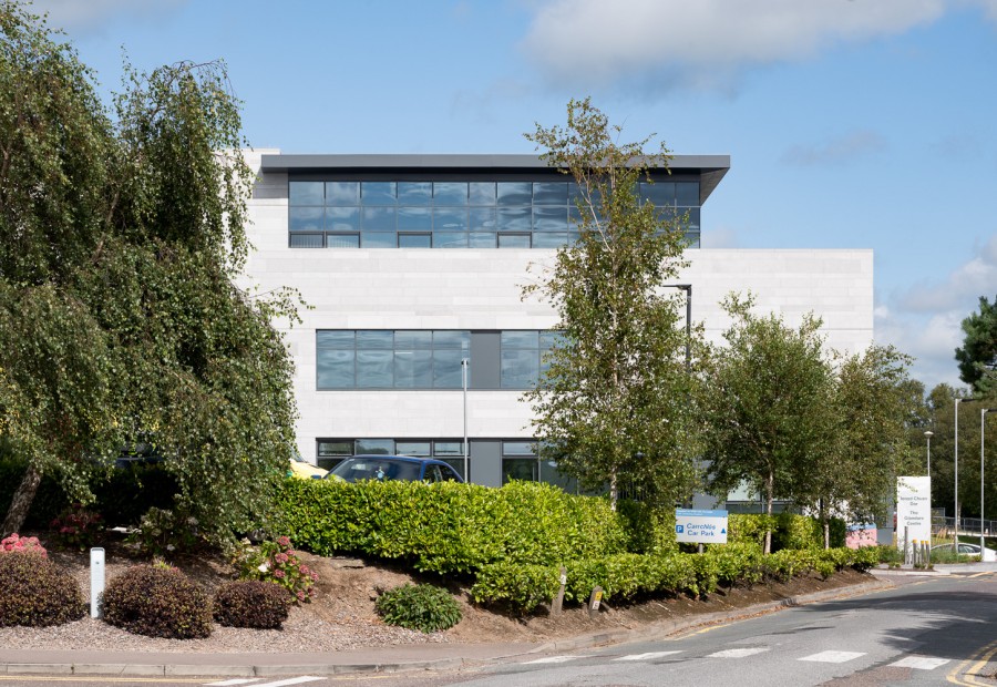 The Art of the Possible: Ensuring Safety, Minimising Disruption, and Delivering Quality in Live Hospital Environments