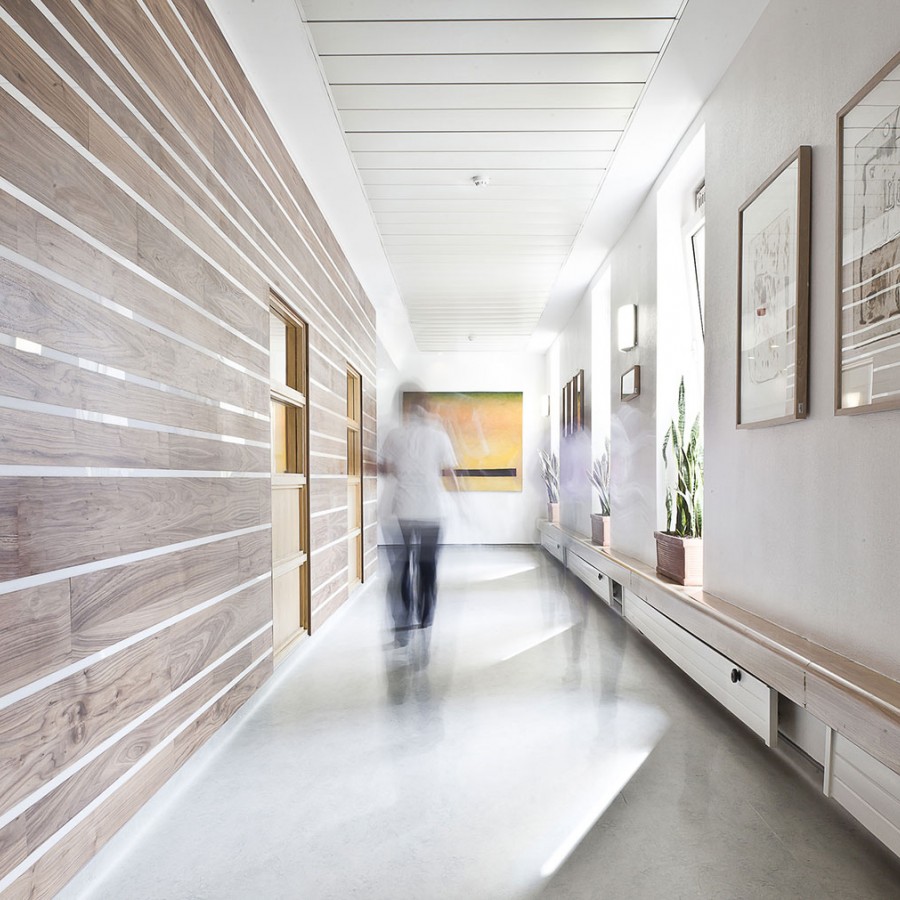 MP HeartCentre Corridor05