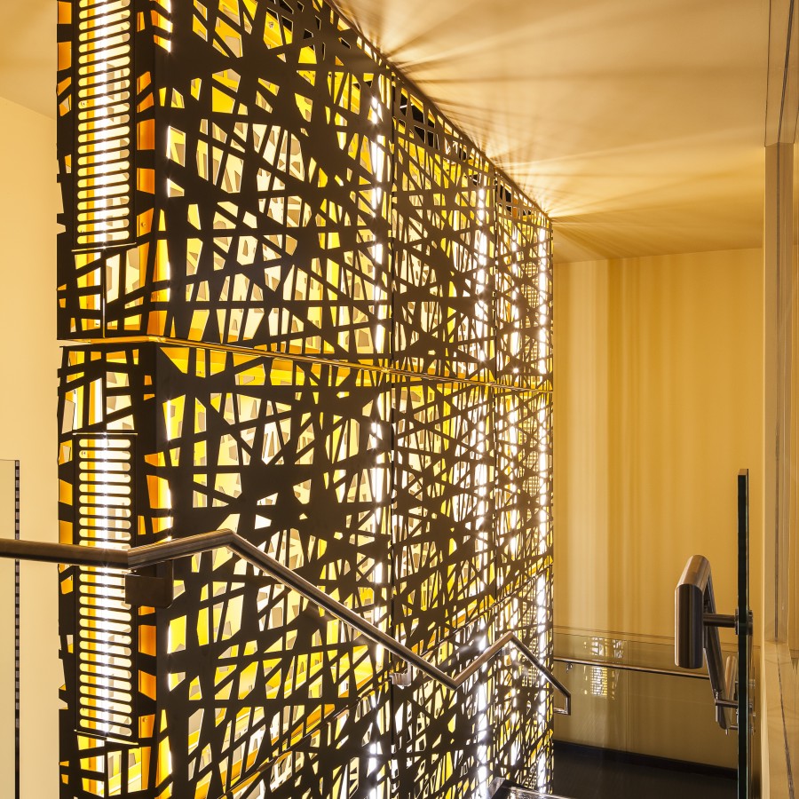 2070 056d 29075371250 o